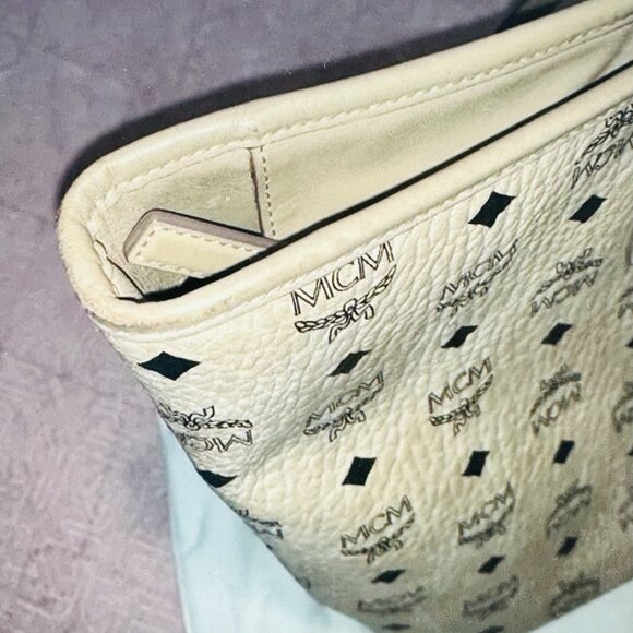 MCM Visetos Anya Top Zip Shopper Medium - Picture 3 of 11